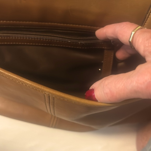 Coach American Classic Unisex laptop briefcase. - Picture 5 of 10